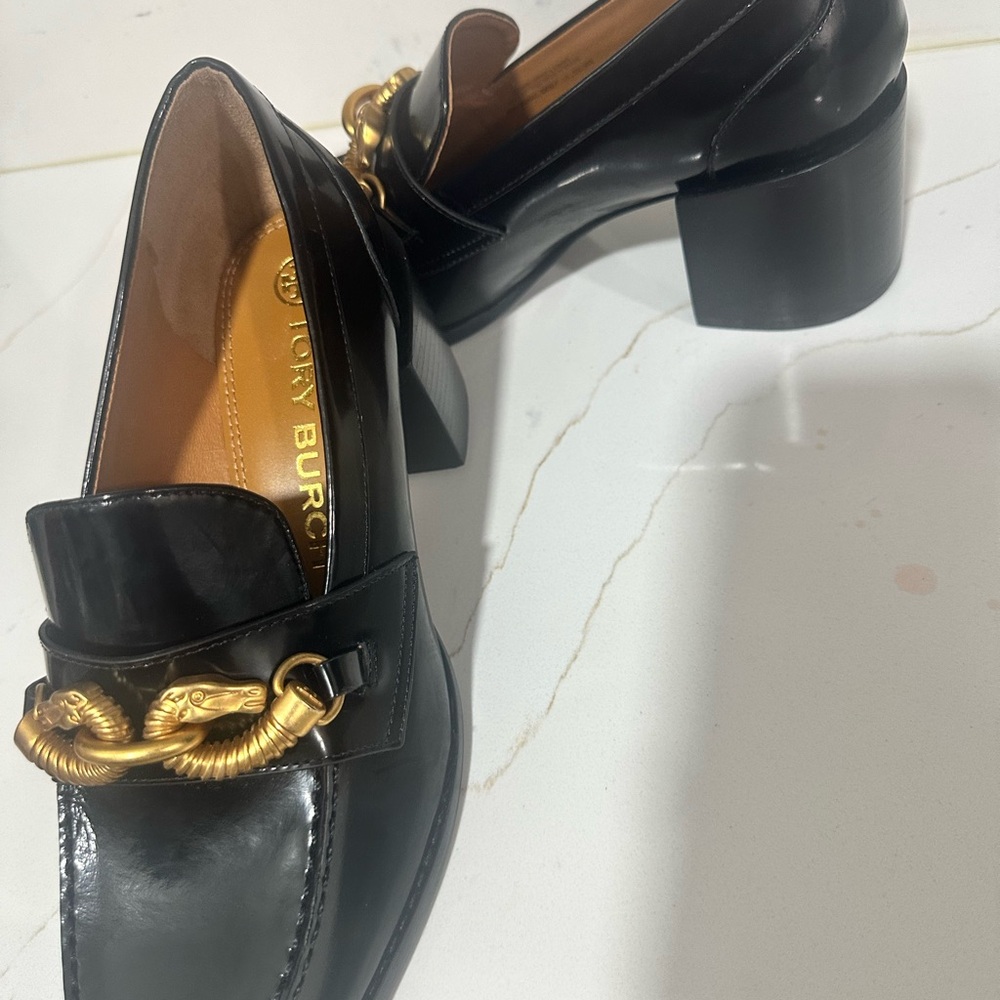 Tory Burch Black and Gold Flats with Luxurious Chain Detail
